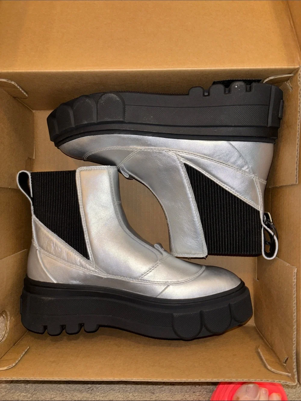 Sorel love these